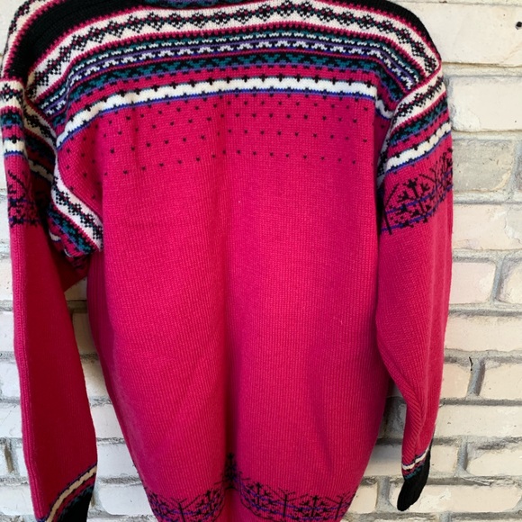 Stowe Woolens Vintage Sweater - Picture 4 of 4